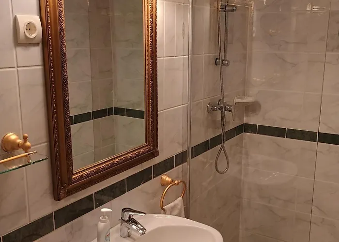 Melinda Alloggio in famiglia